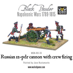 Napoleonic Russian 12 pdr cannon 1809-1815 with crew firing